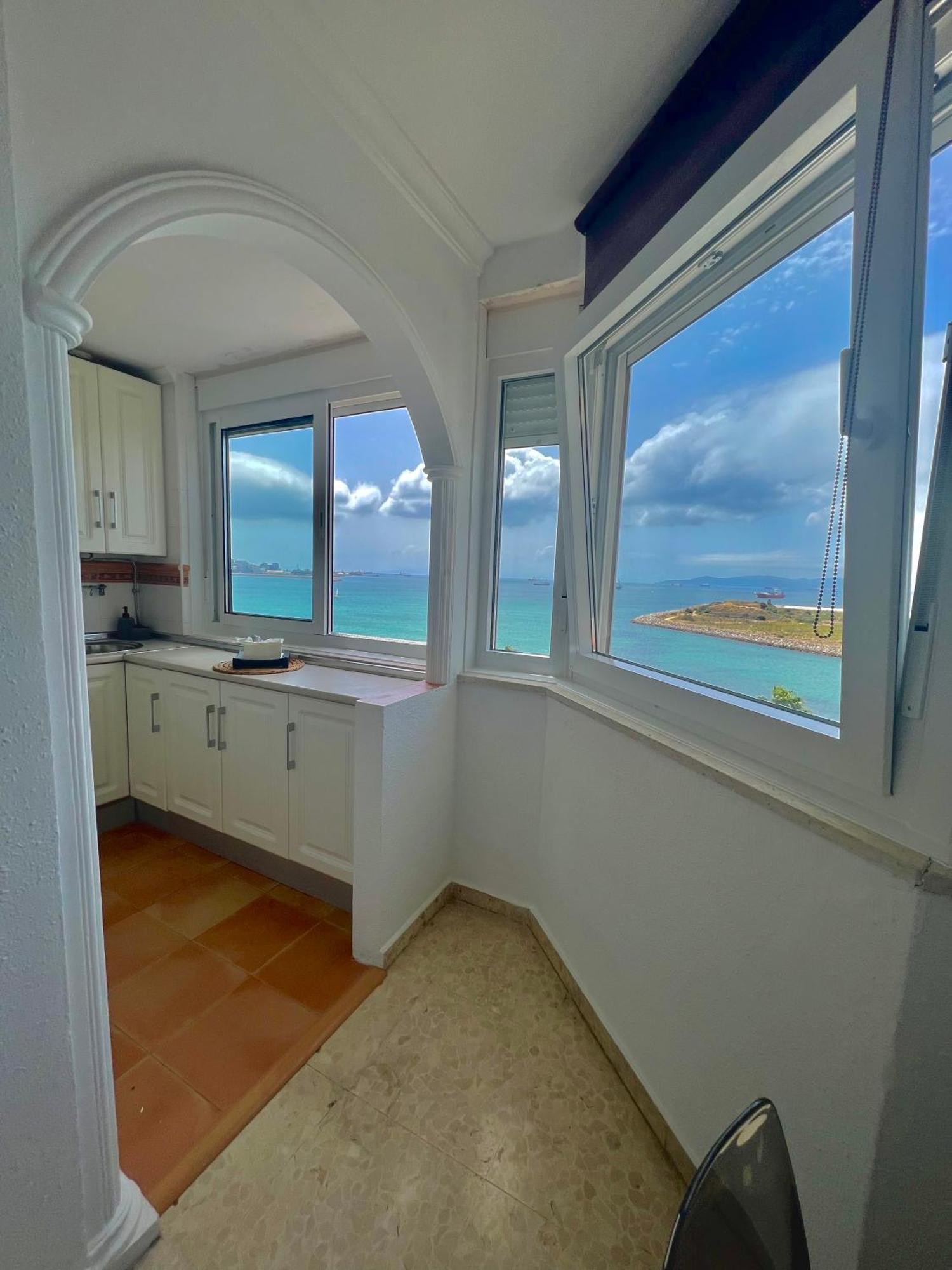 Appartamento Vistas Roca Mar La Línea de la Concepción Esterno foto