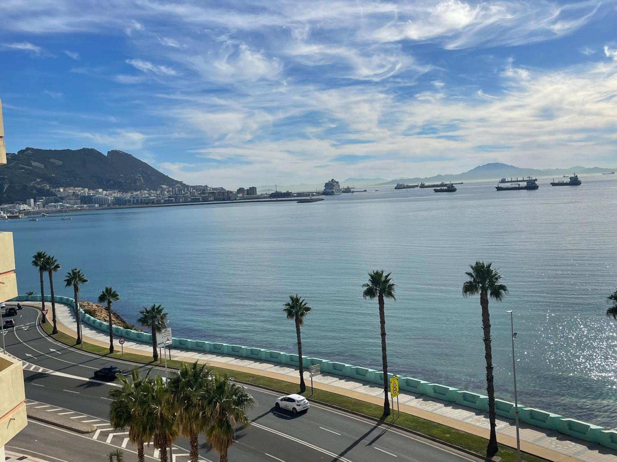 Appartamento Vistas Roca Mar La Línea de la Concepción Esterno foto